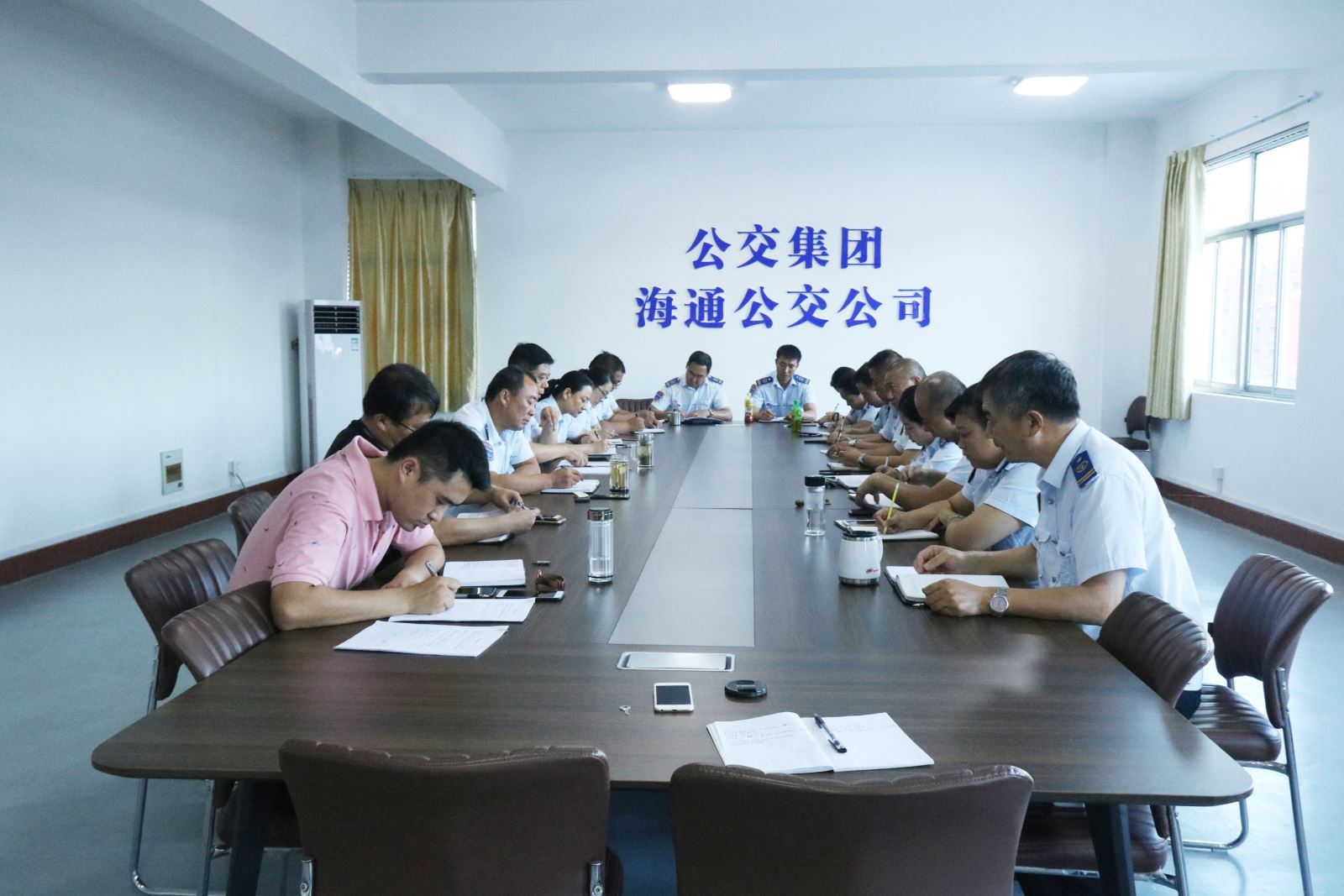 公交集團(tuán)海通公交公司召開(kāi)新車(chē)上線(xiàn)前工作部署會(huì)議